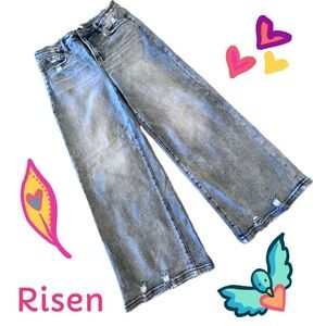 Risen Wide Leg Distressed Stretch Jeans Sz 15/32